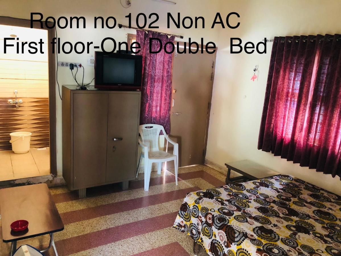 Rukmavati Guest House Mundra Bagian luar foto