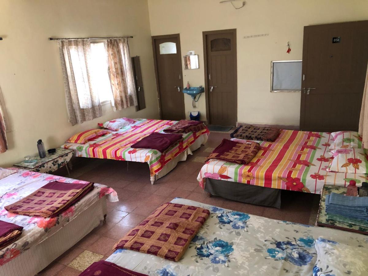 Rukmavati Guest House Mundra Bagian luar foto