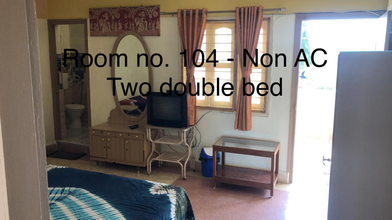 Rukmavati Guest House Mundra Bagian luar foto