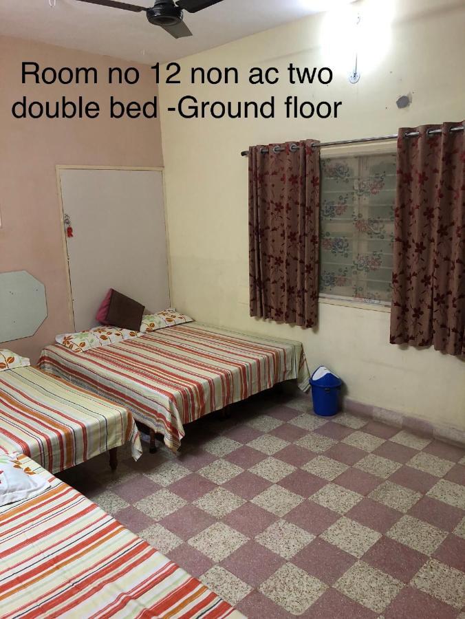 Rukmavati Guest House Mundra Bagian luar foto
