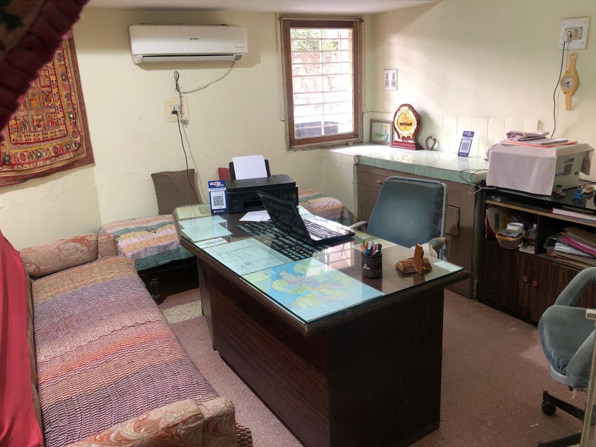 Rukmavati Guest House Mundra Bagian luar foto