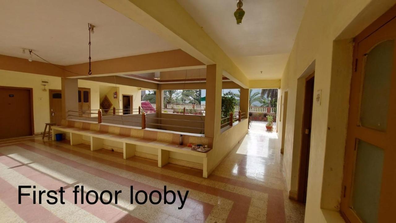 Rukmavati Guest House Mundra Bagian luar foto